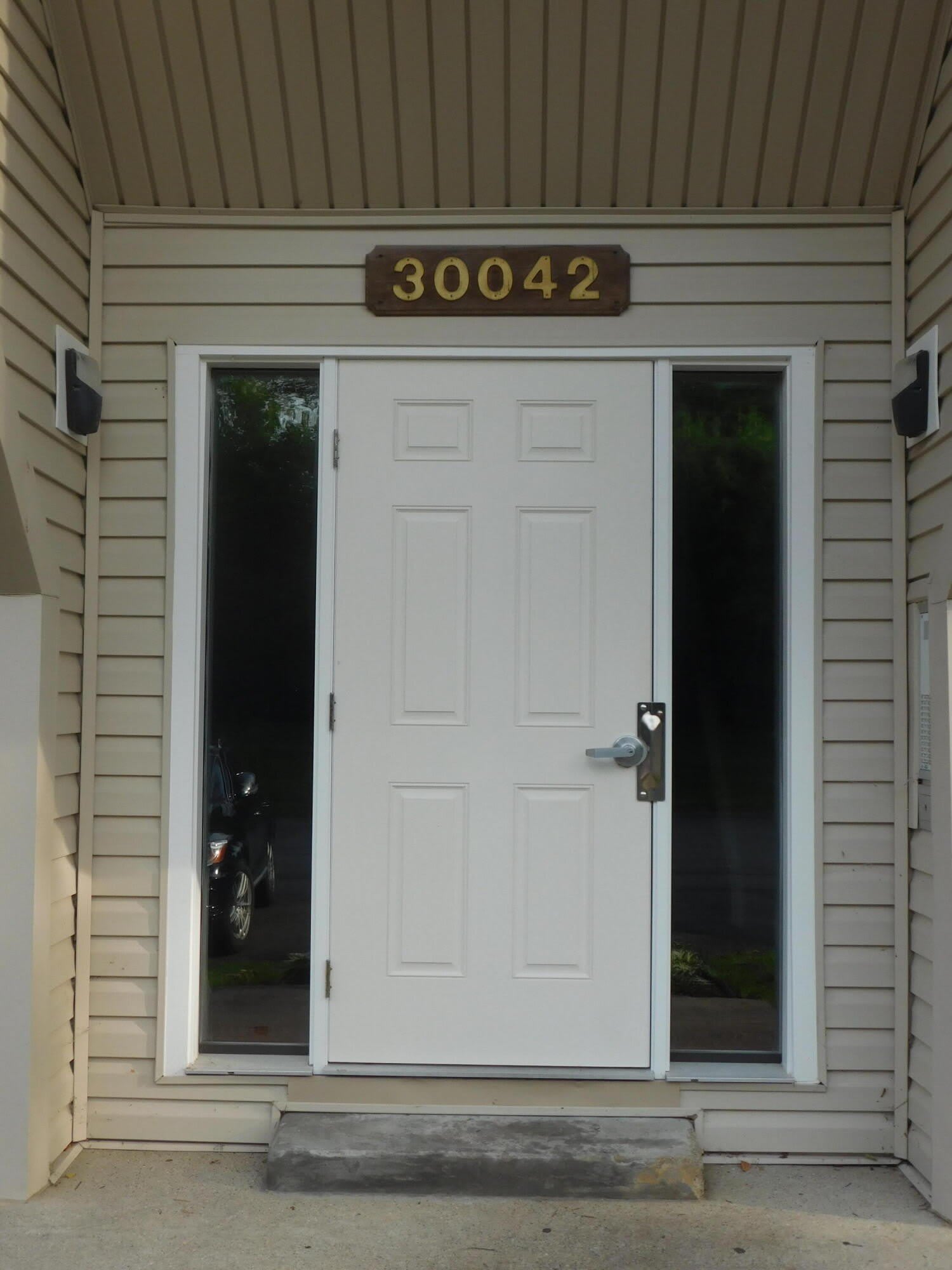 30042 W 12 Mile Road – photo 2