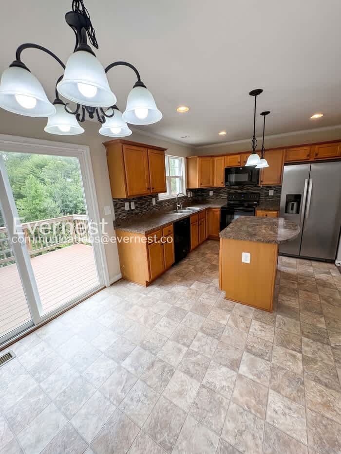 2342 Silver Fox Way – photo 4
