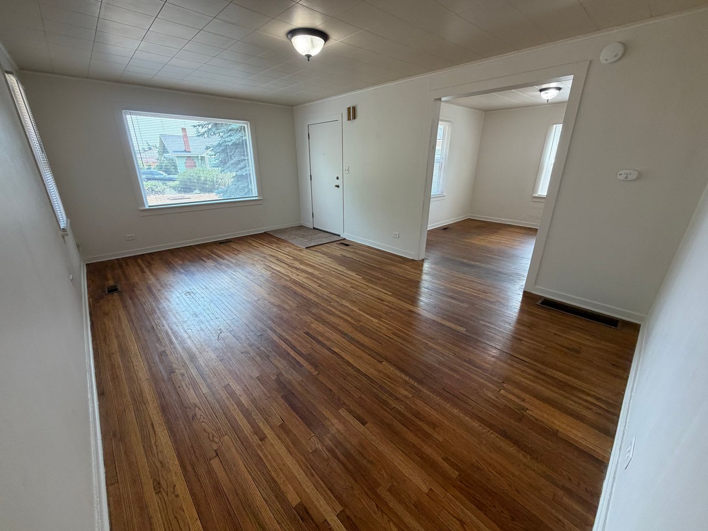 Adorable Shadle Bungalow – photo 3