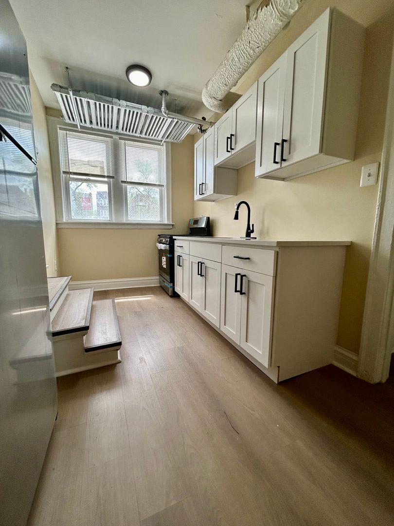 4049 West School St – photo 3
