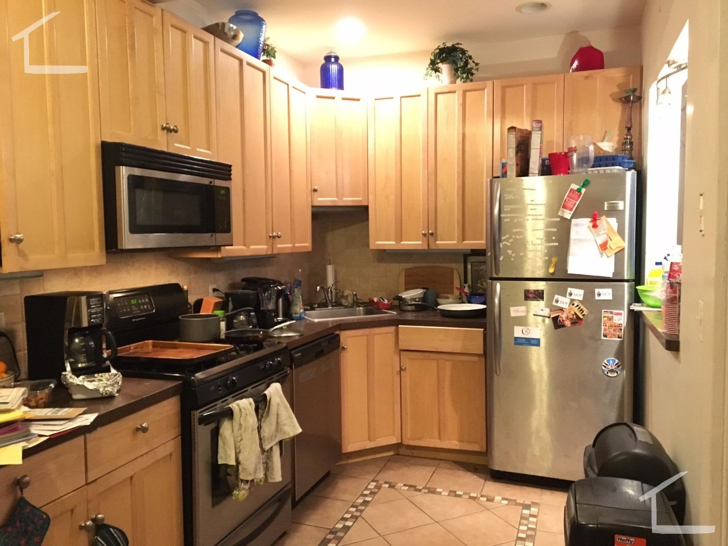 Large 4 bed unit next to the Green Line in Allston. – photo 1
