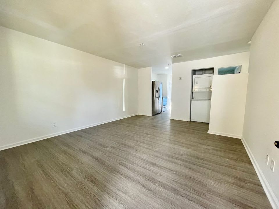 1110 West 8Th Street – photo 3