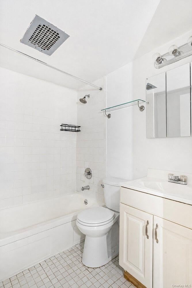 160 E 26TH Street – photo 5