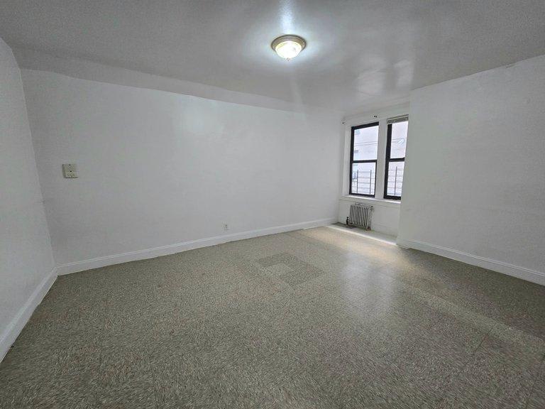 1340 Merriam Avenue – photo 2