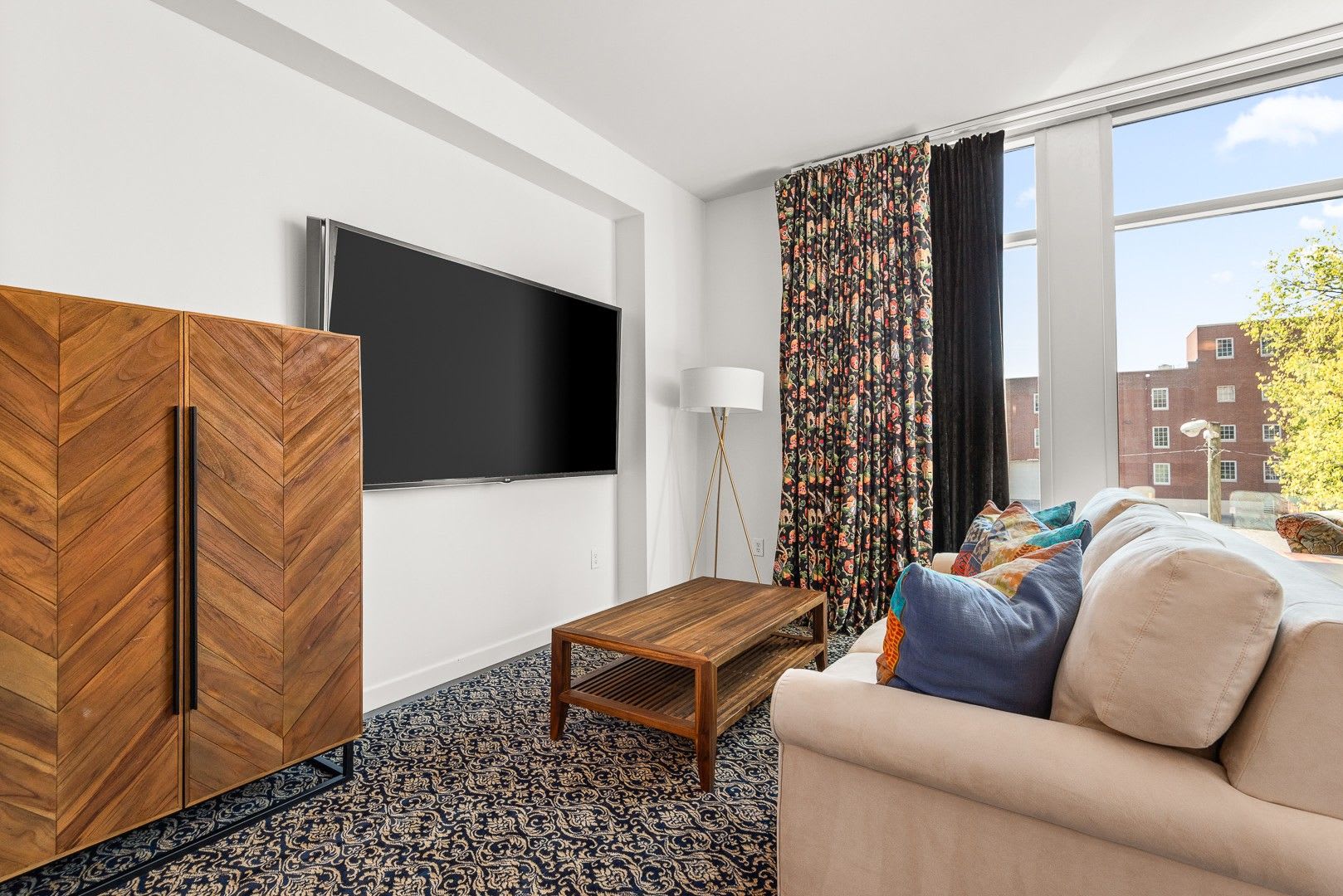 Fully Furnished Studio Condo at The Adelicia – photo 3