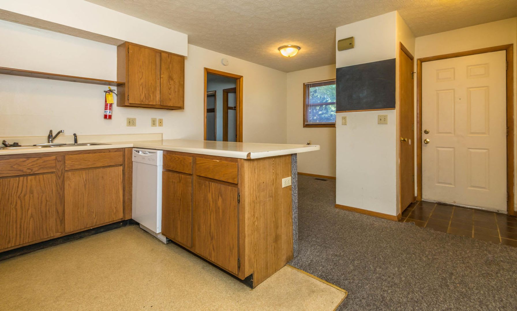 519 Henderson Crossing – photo 4