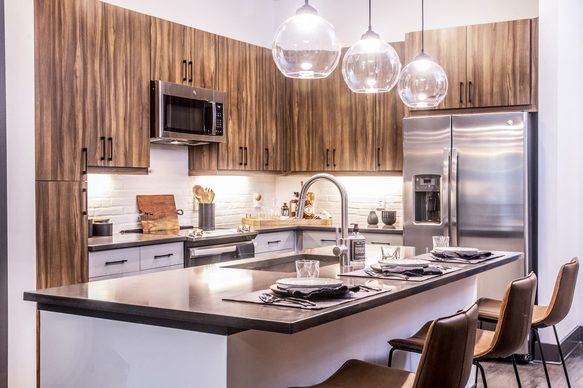Windsor Interlock – photo 1