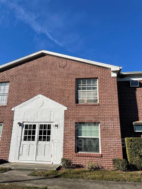 1303 83Rd Ave N – photo 2