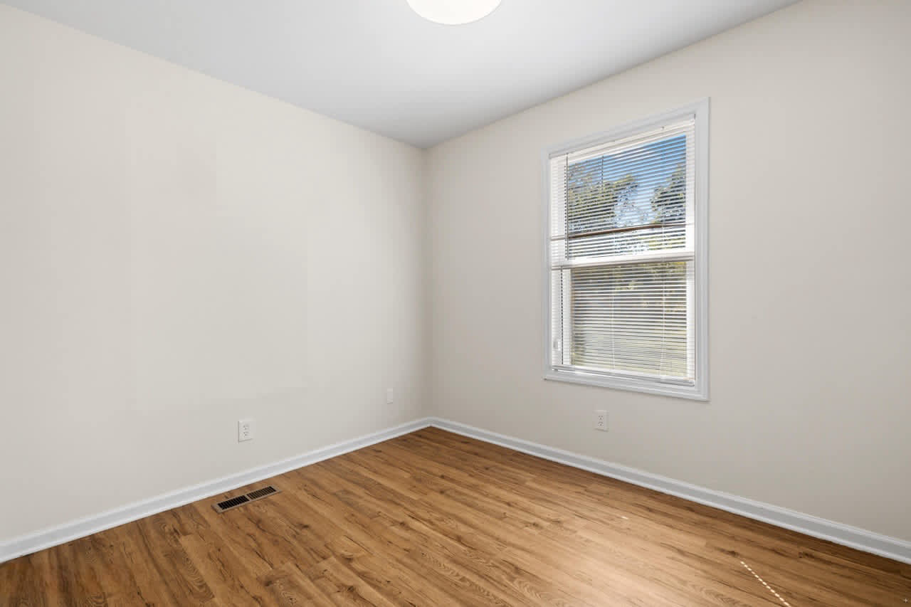 306 Avenue B – photo 3