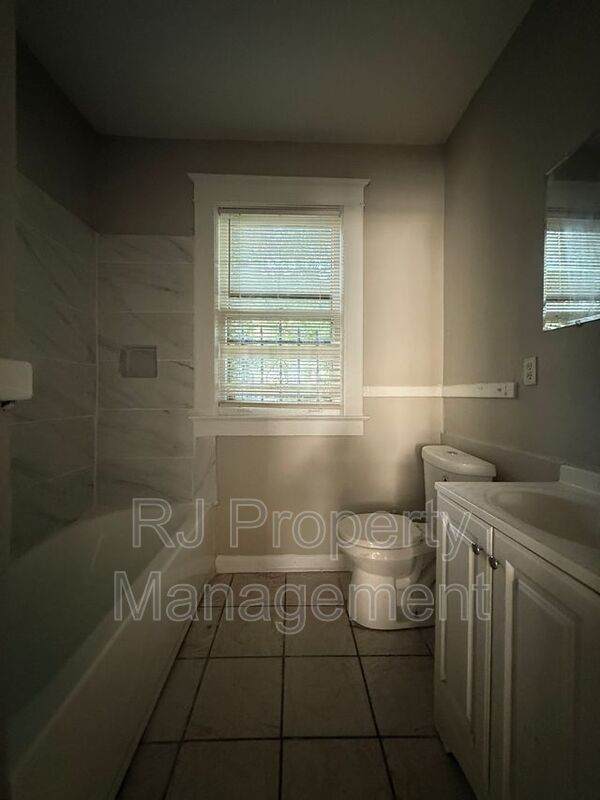 663 Lucy Ave – photo 4