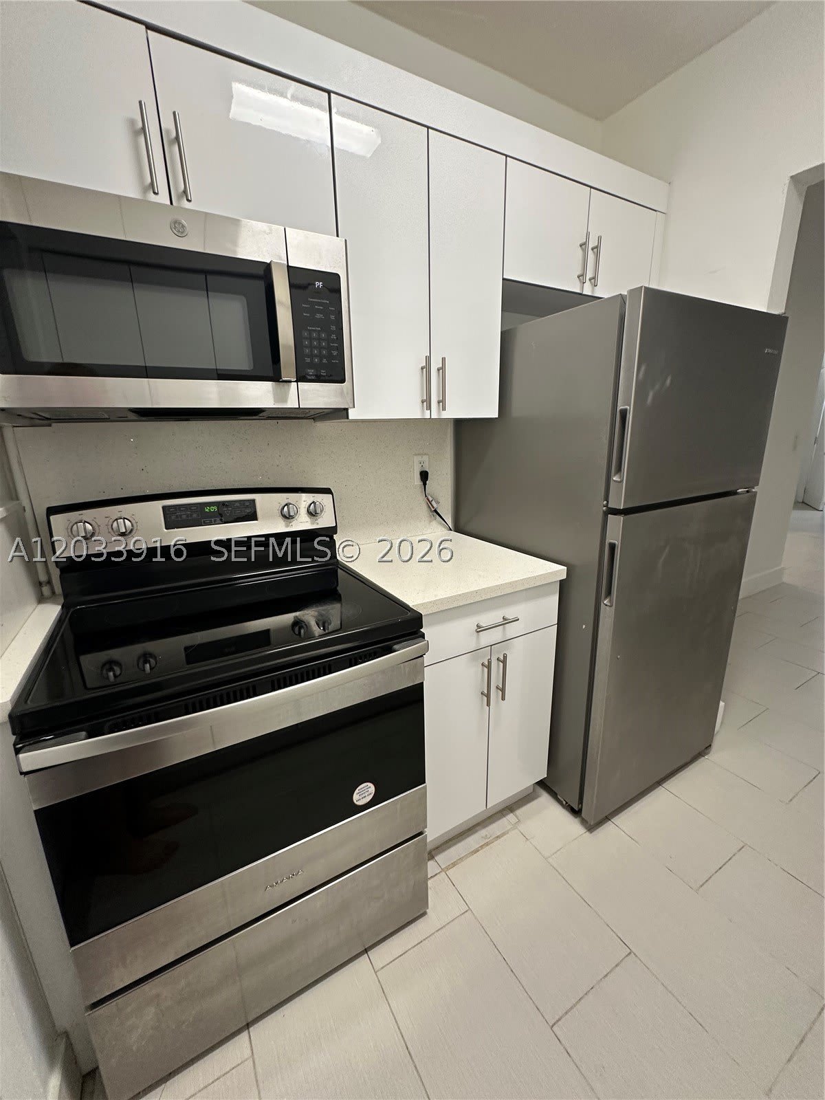 8205 Crespi Blvd – photo 4