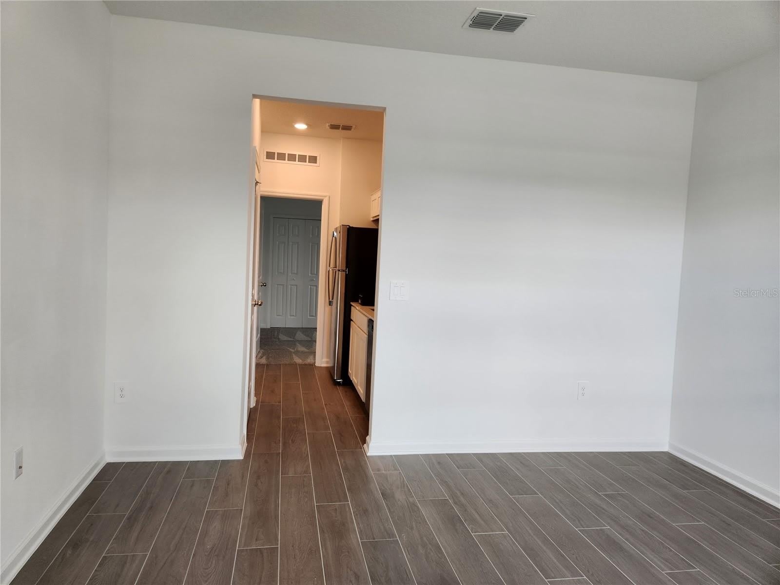 997 WATERFALL Boulevard – photo 4