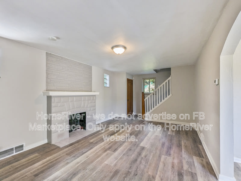 917 Liberty St – photo 2