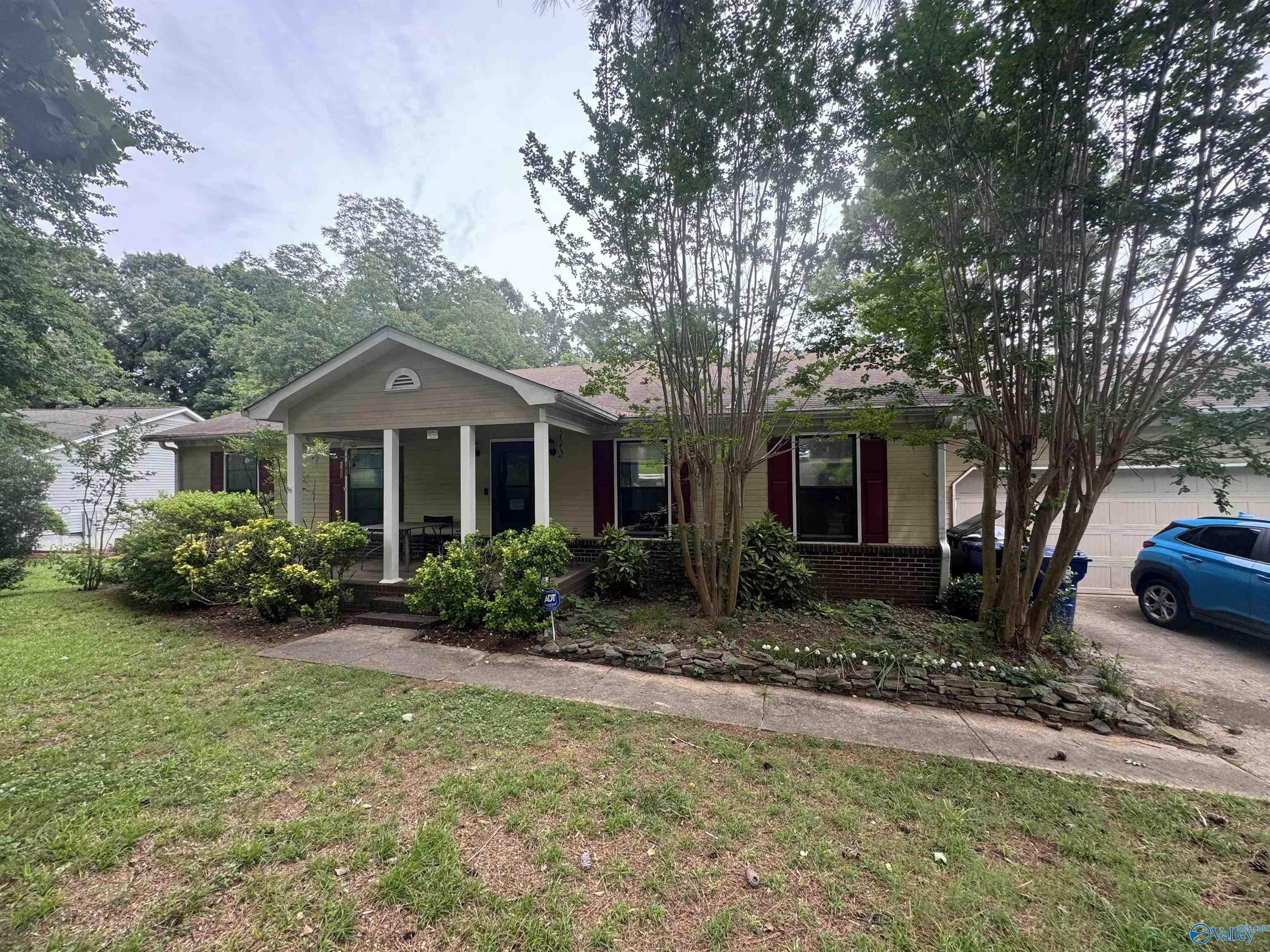 792 Seina Vista Drive – photo 2