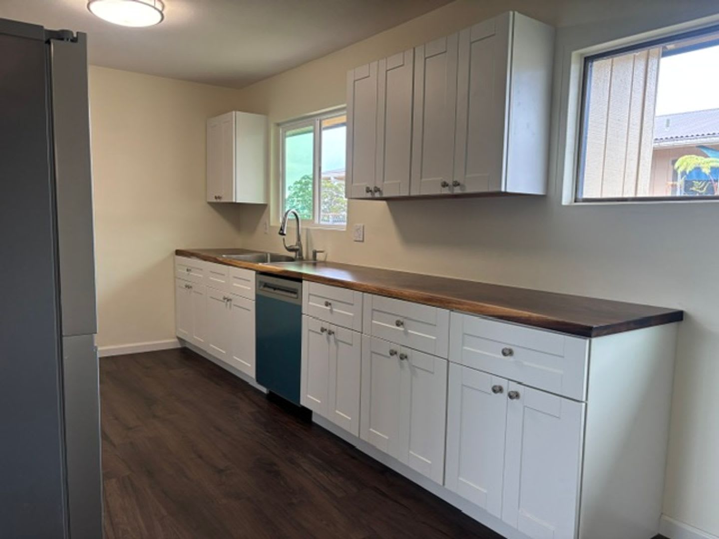 3 Bedroom / 2 Bath Pet Friendly Home In Hilo! – photo 2