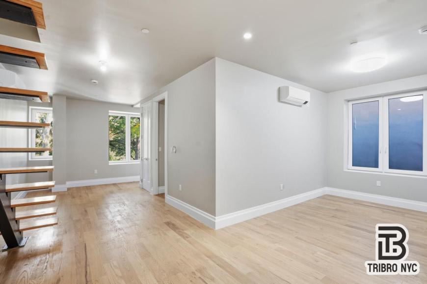 129 Russell Street – photo 5