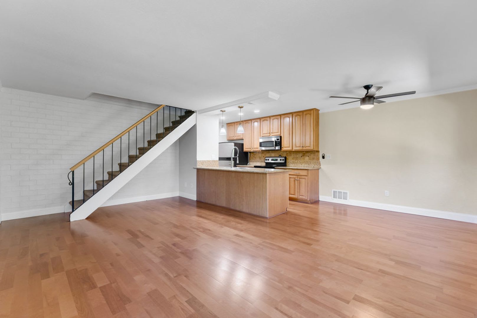 1355 42nd Ave #2 – photo 4