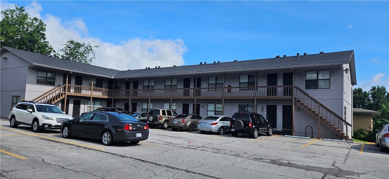 635 N Whitham Avenue – photo 1