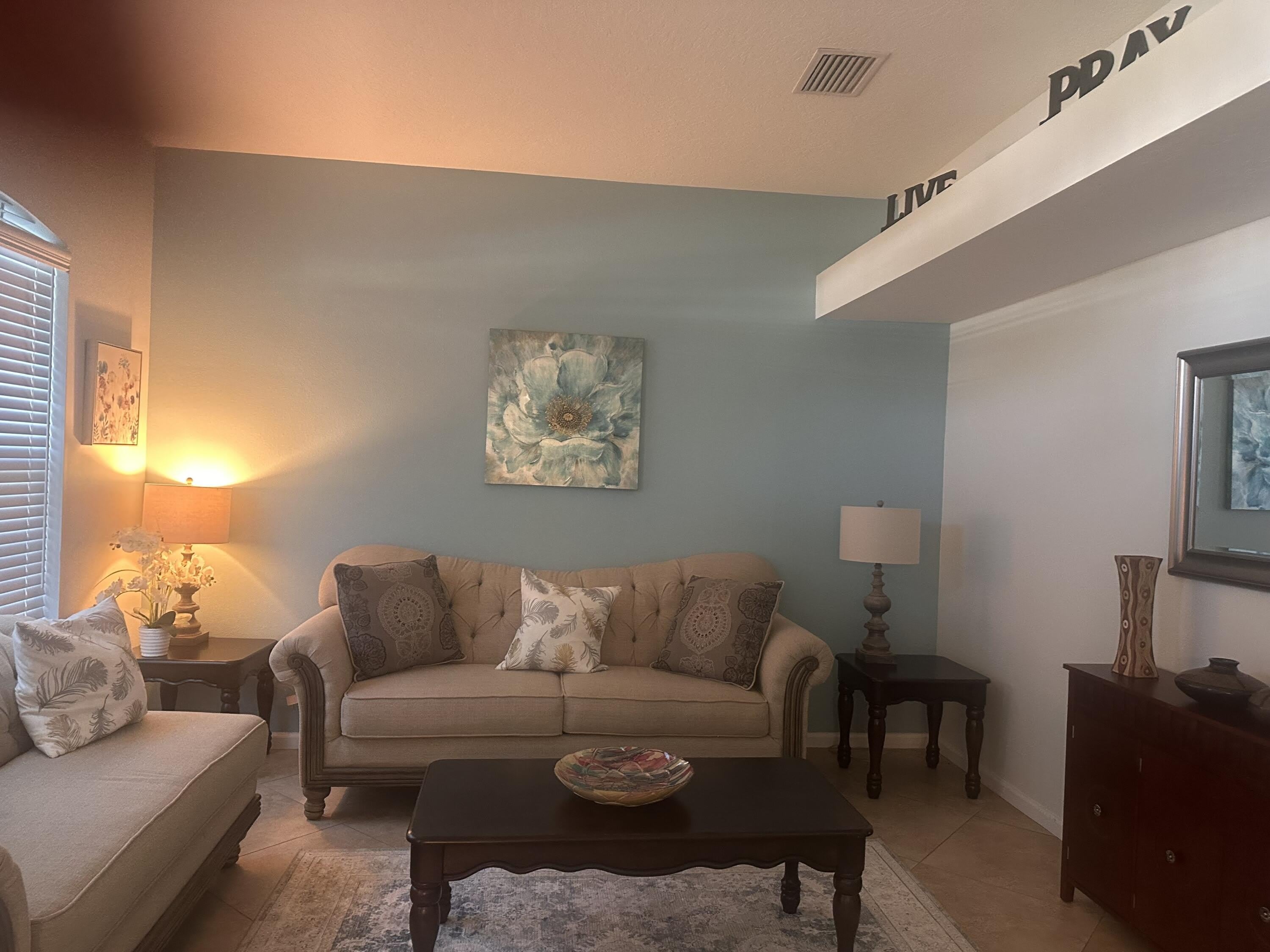 585 SW Undallo Road – photo 3