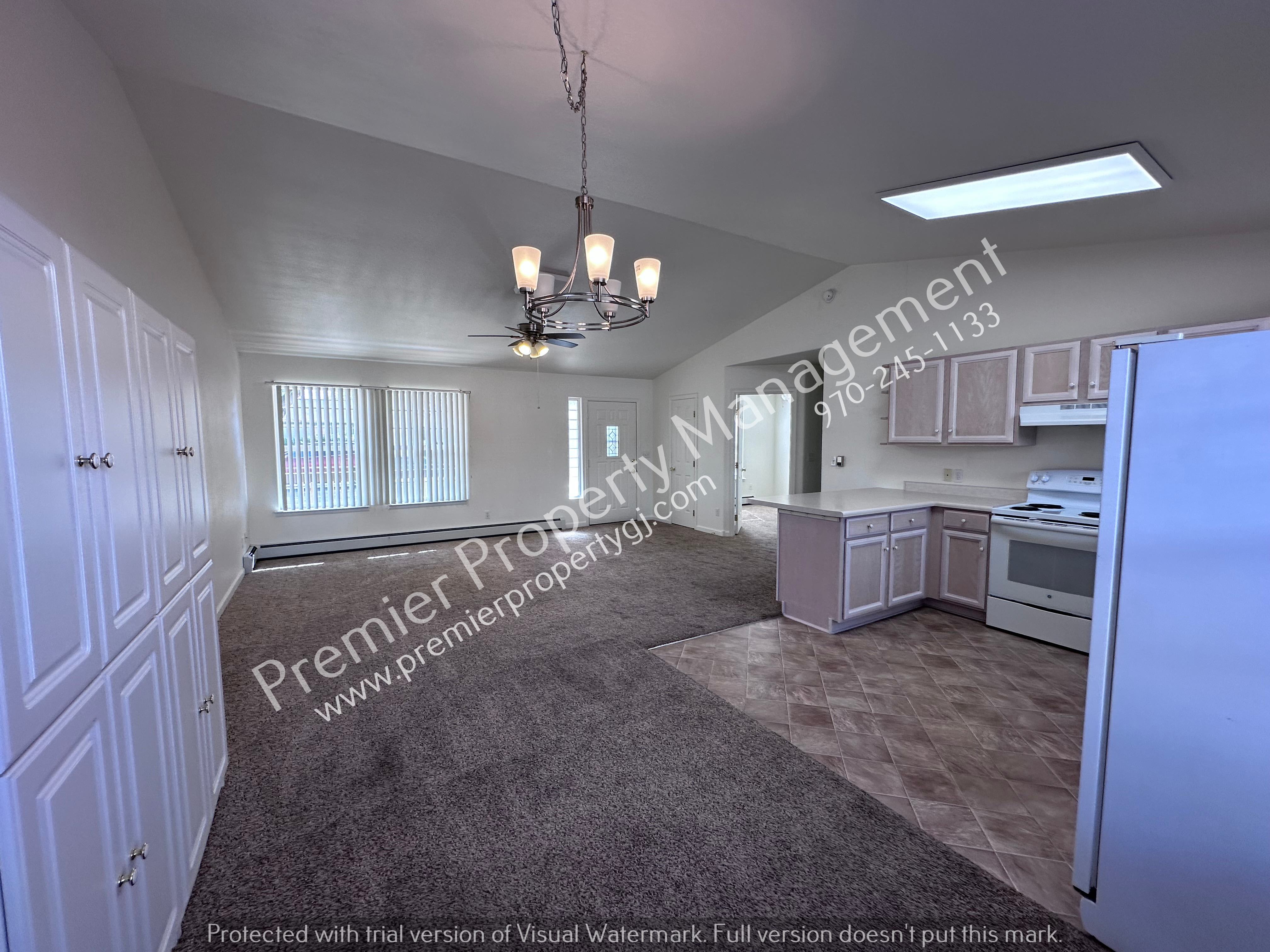 573 Greenfield Cir E – photo 3