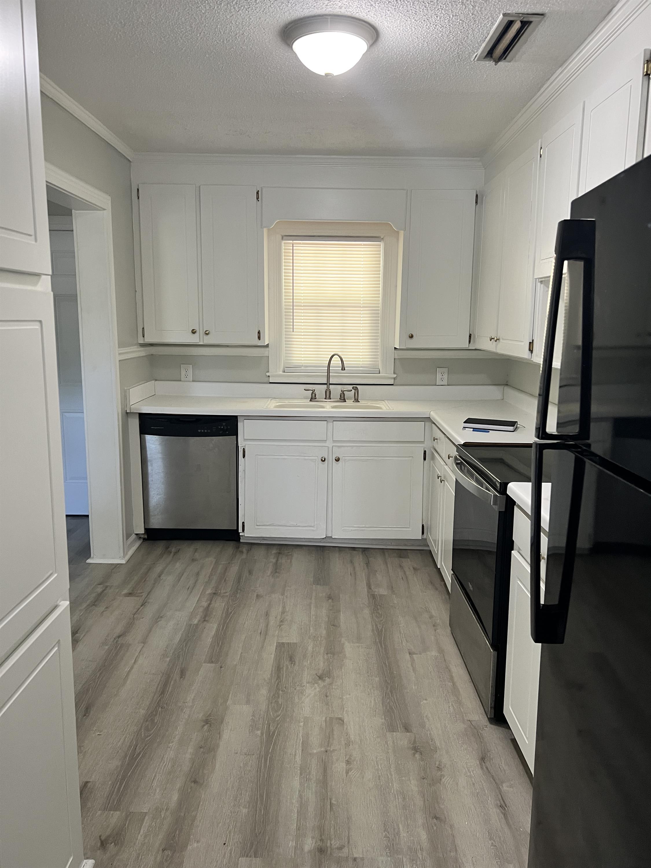 401 Highland Street – photo 5