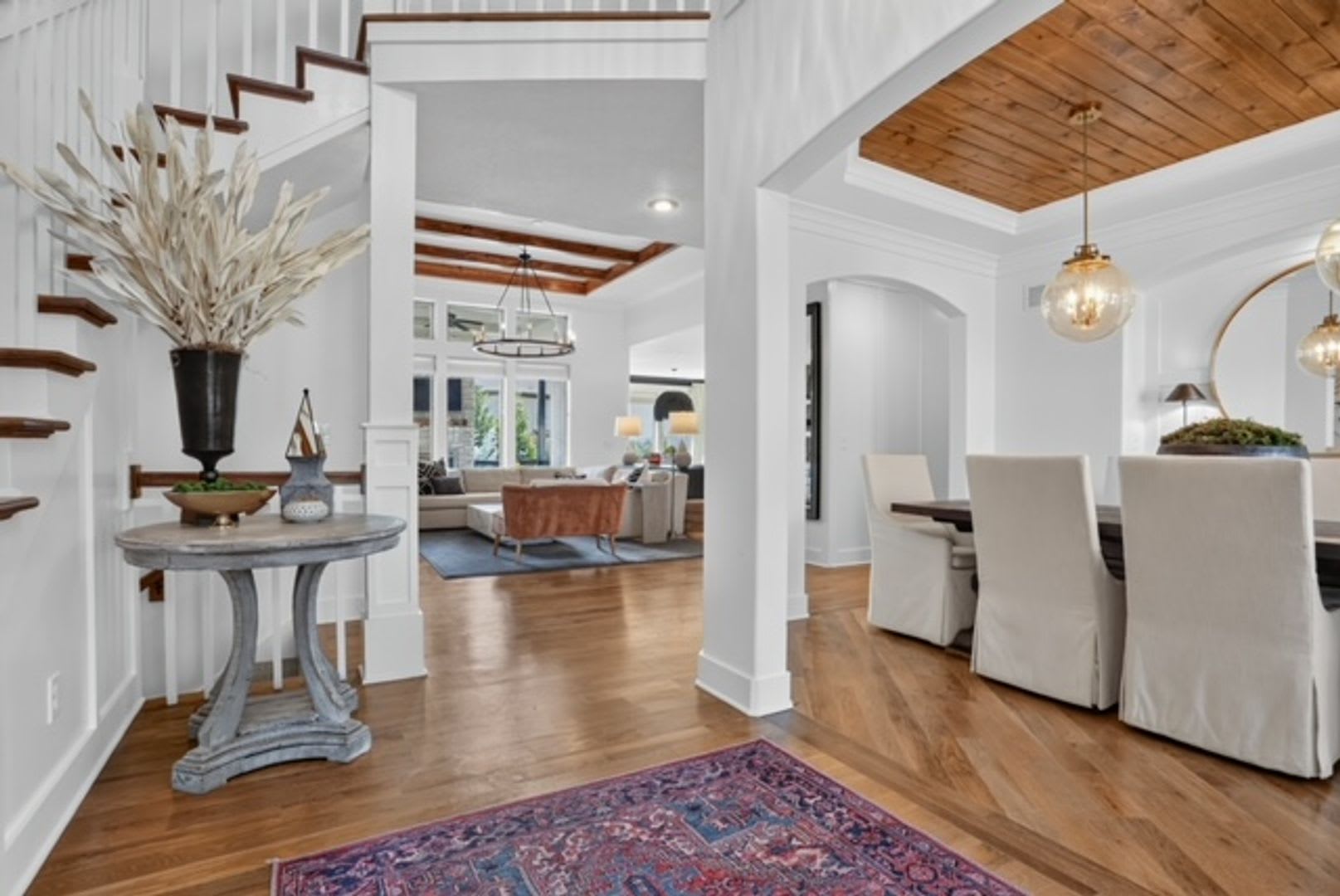 Luxury 5 Bed 4 5 Bath Home Flexible Leasing Options 3 Month Long Term Lease Options Fully Furnished – photo 4