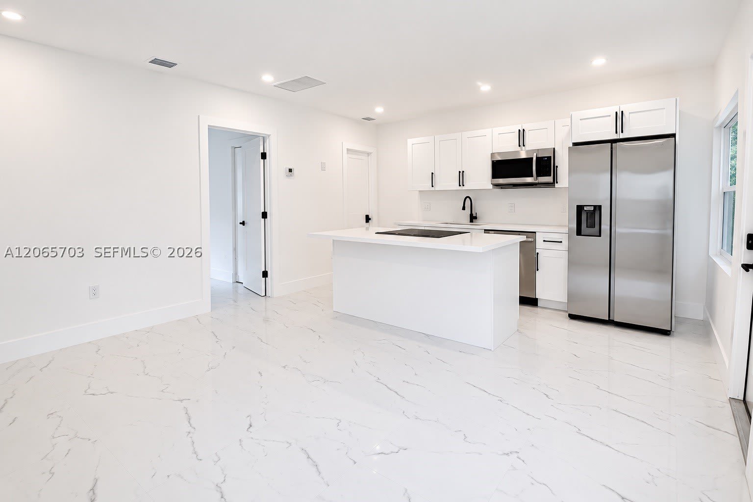 3312 SW 1st Ave – photo 4