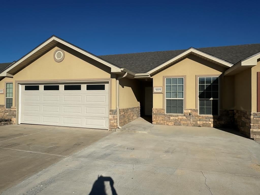 909 Beal Parkway – photo 1