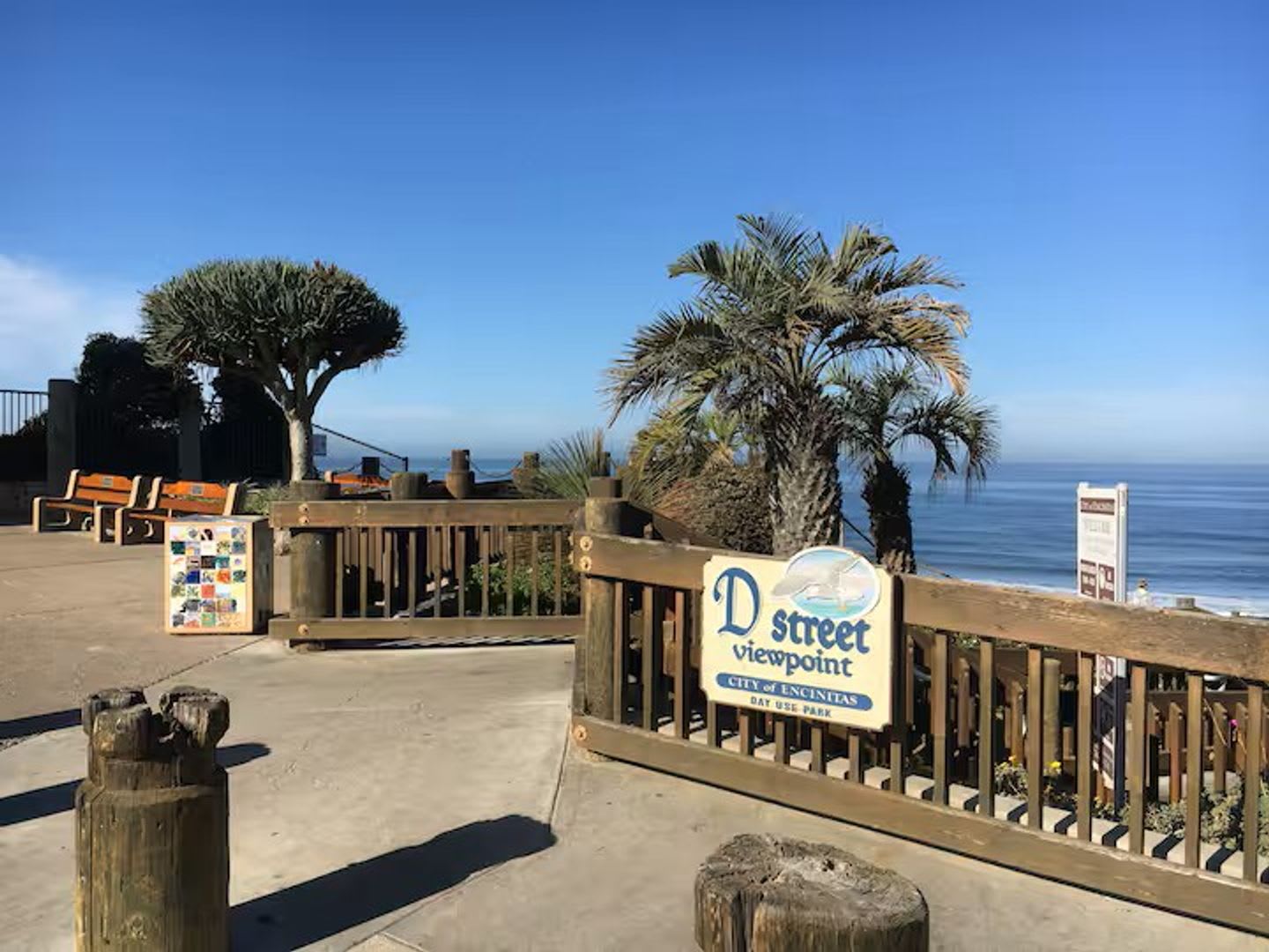 Luxe 3-Bedroom, 3-Bath Beach Home in Encinitas – w Furnished Option! Showing Today! – photo 4