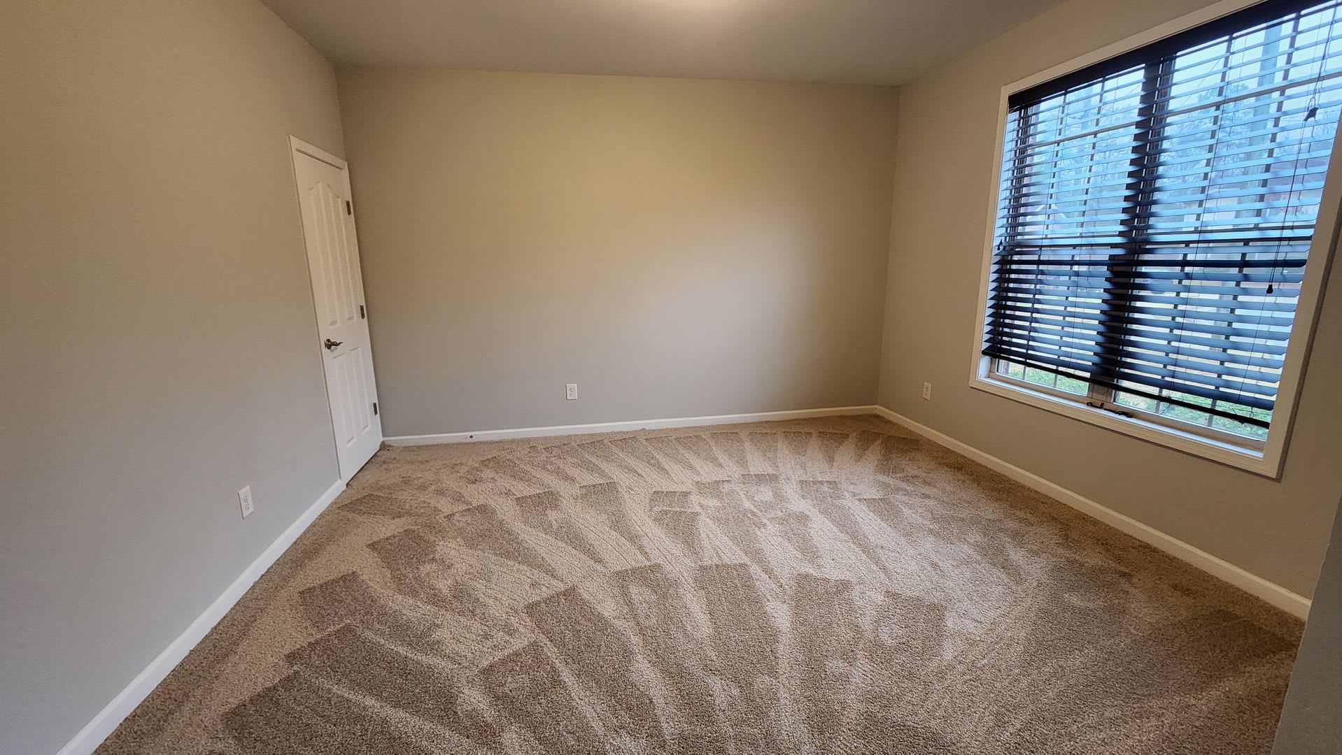 4 Bedrooms – photo 3