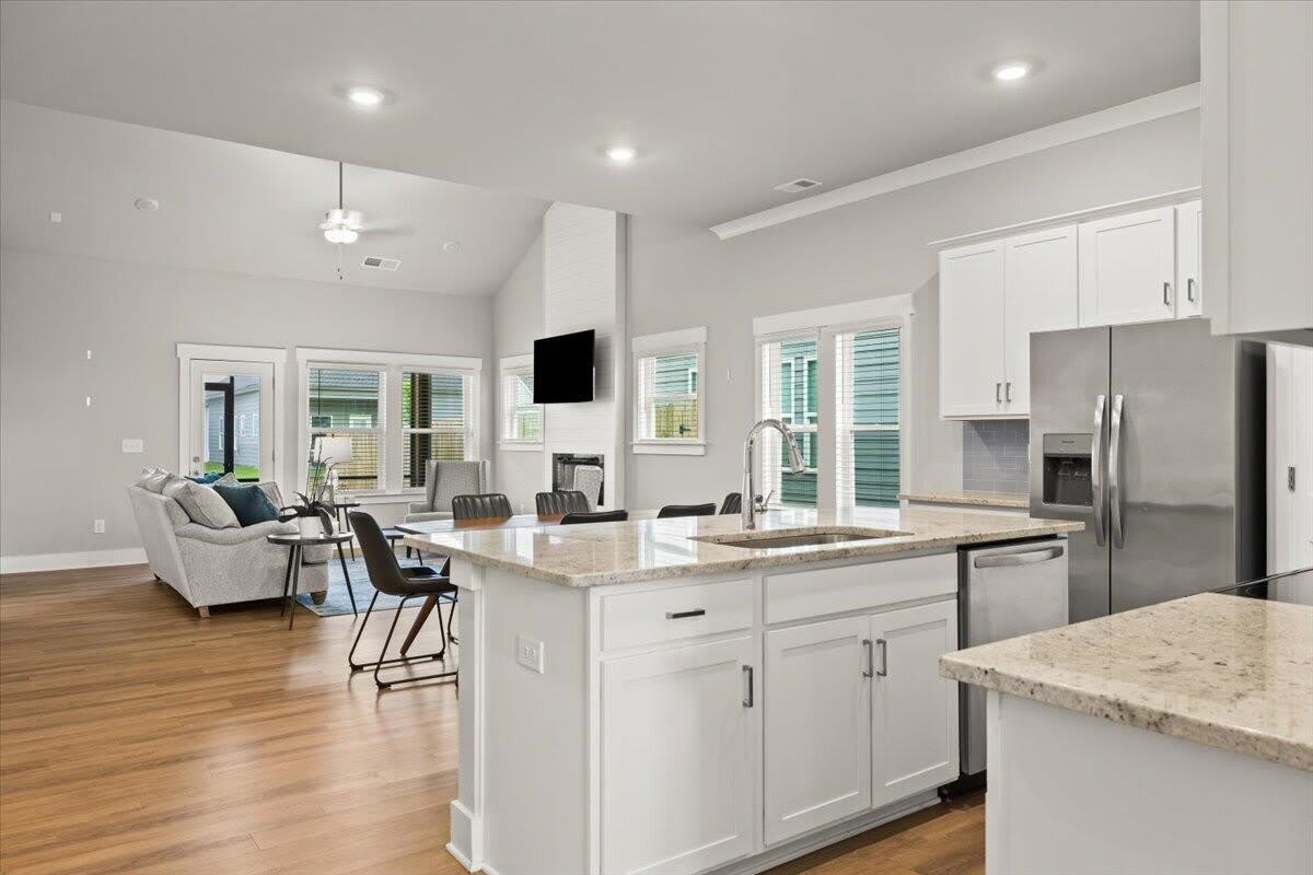 2093 Firelight Way – photo 4