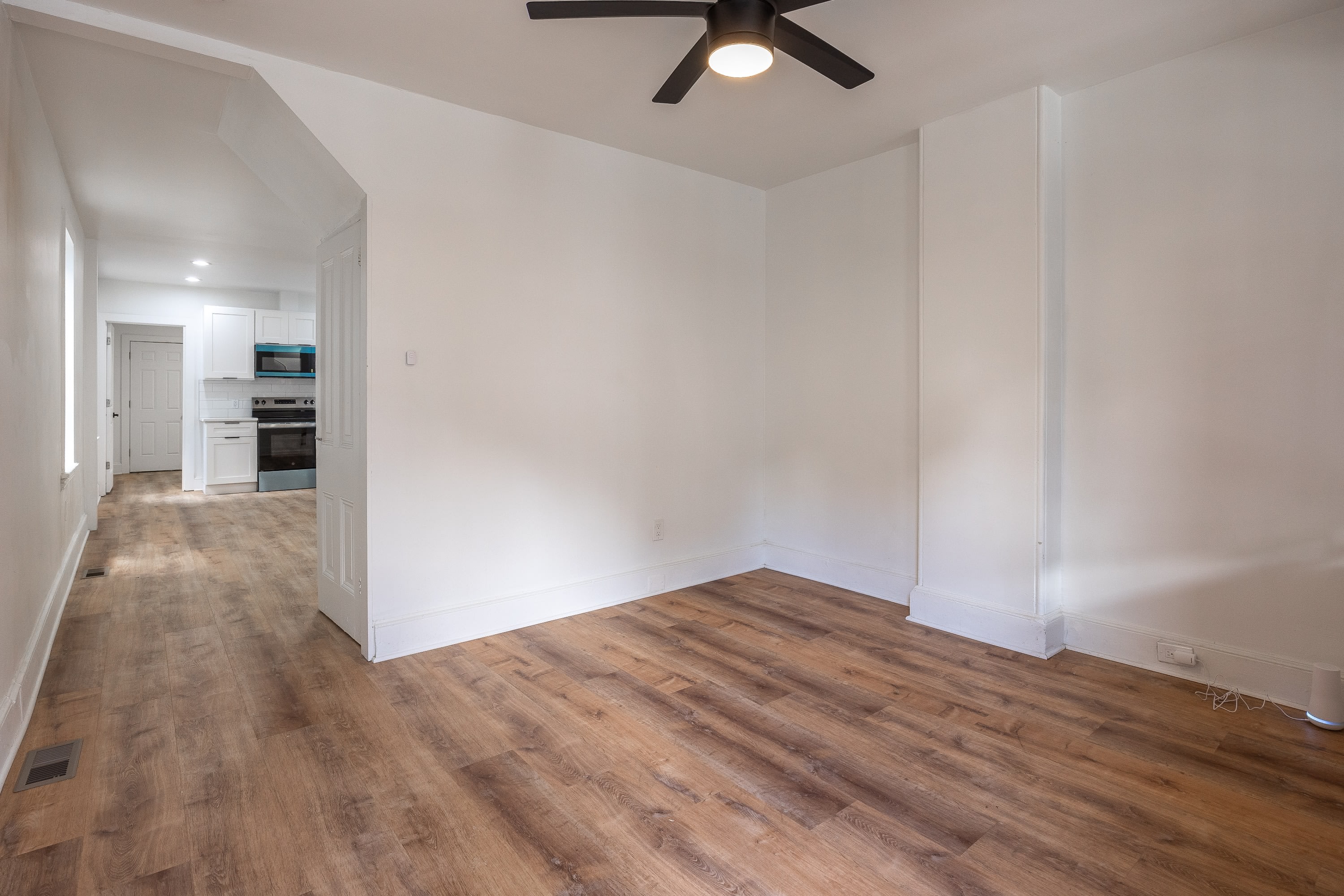 137 E Pleasant Street – photo 3
