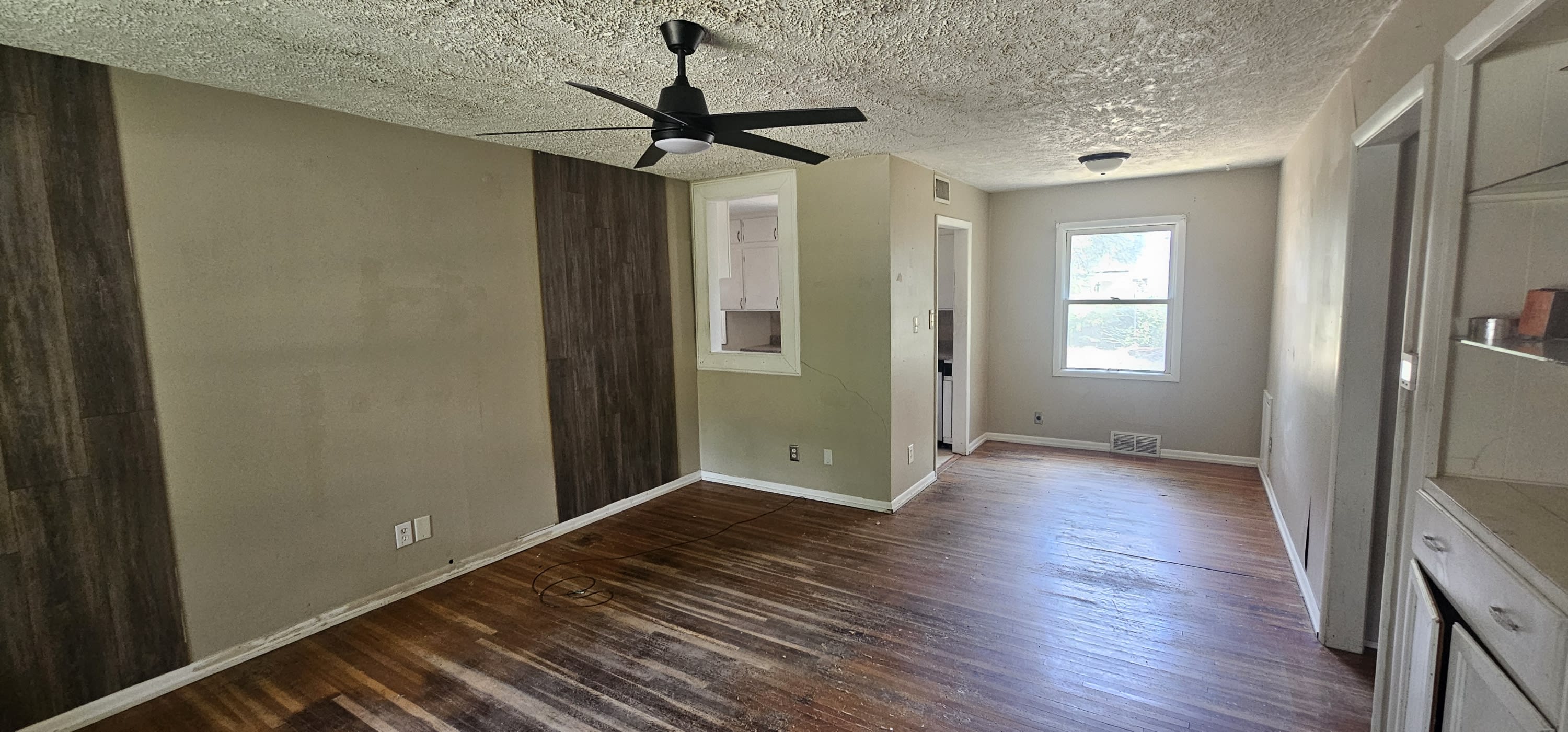 716 S Drury Lane – photo 2