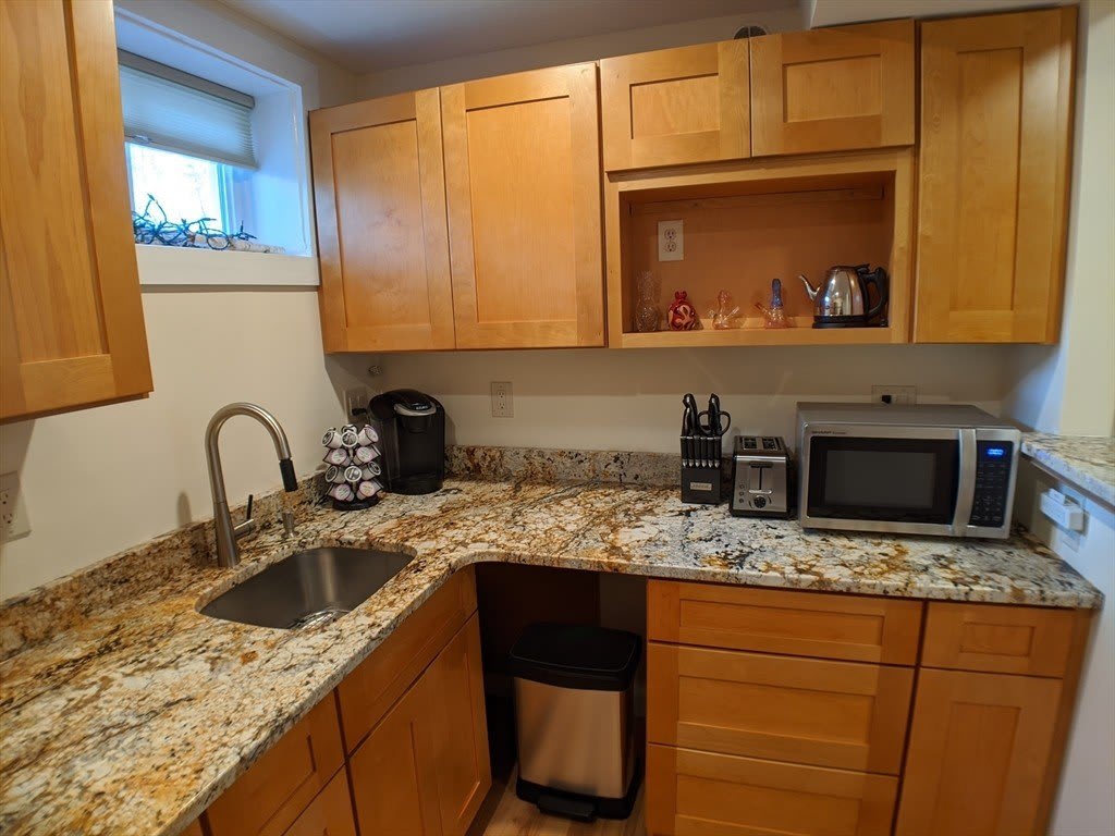 40 Barton Drive – photo 3