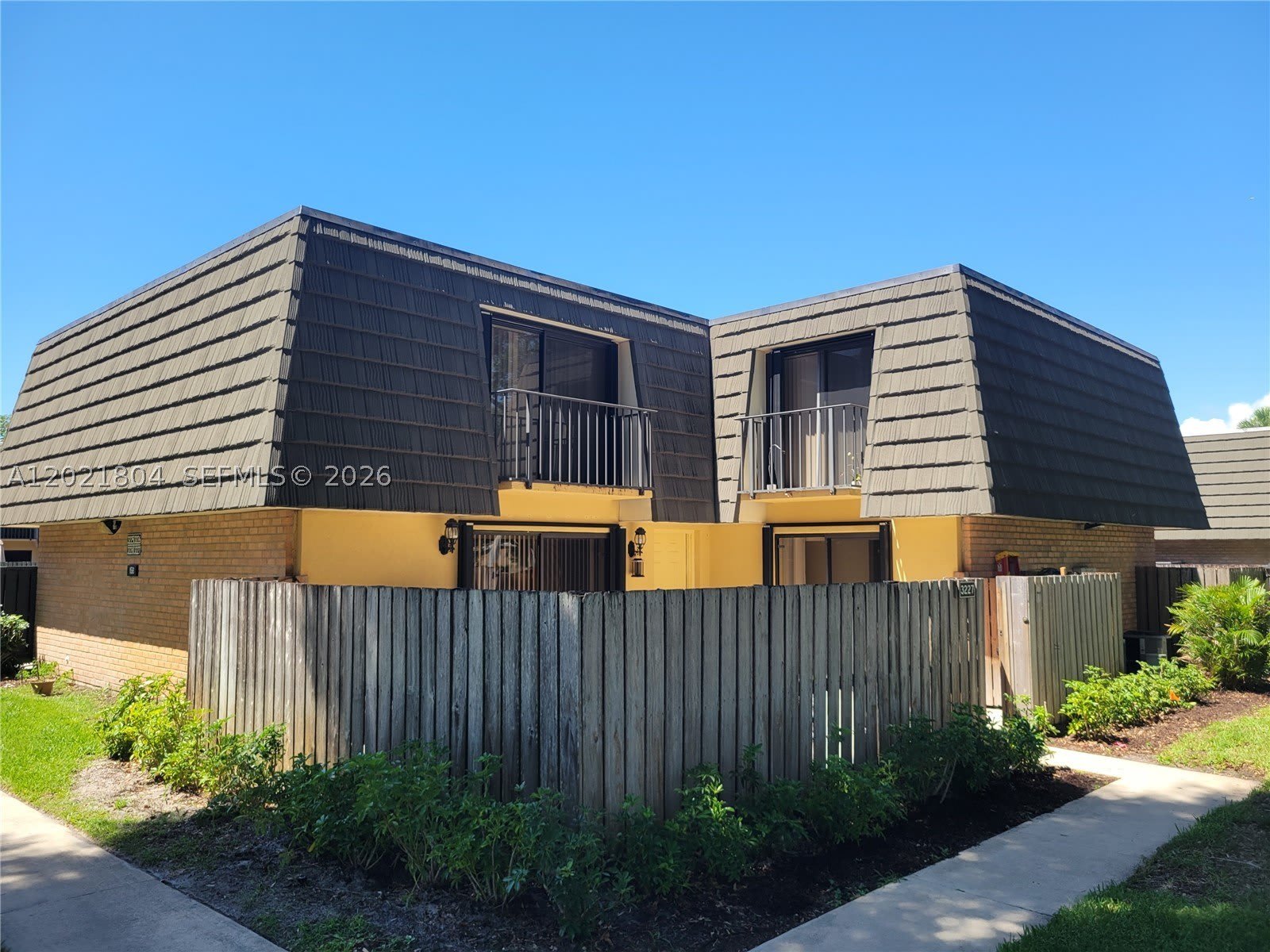 3227 32nd Way – photo 2