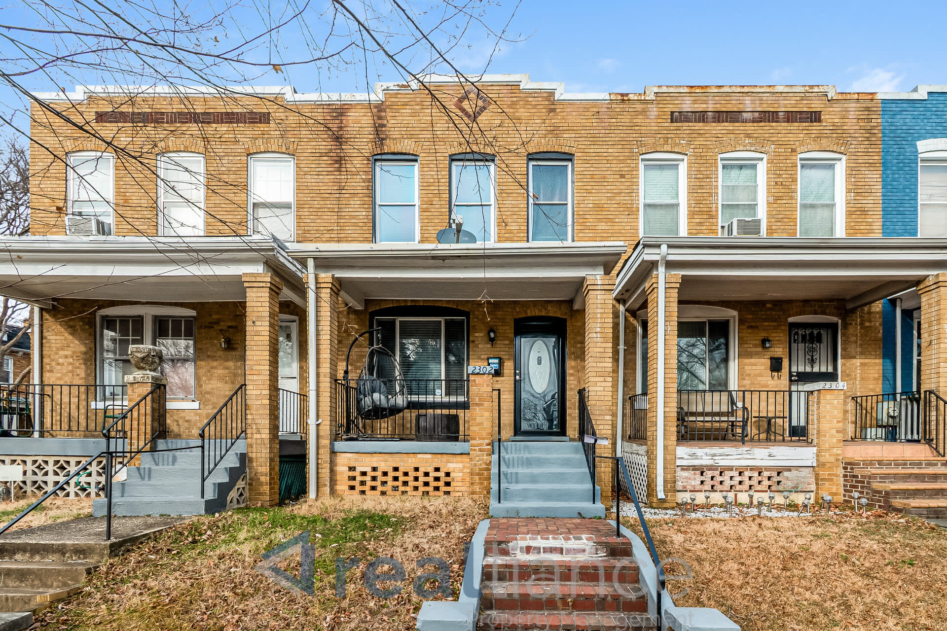 2302 E St NE – photo 1