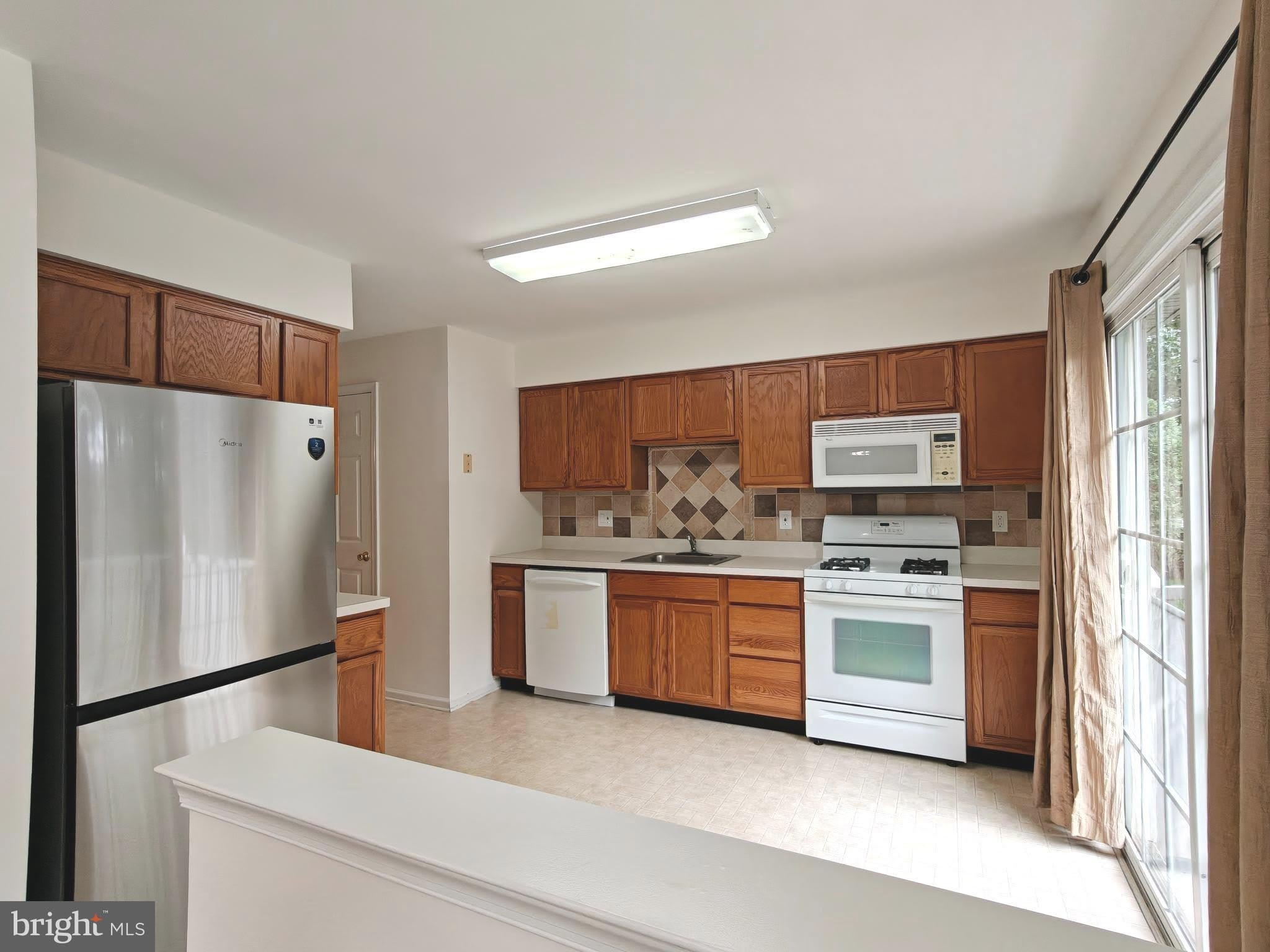 104 COVENTRY Way – photo 5