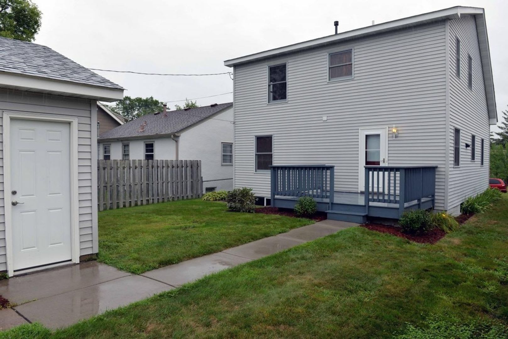 Robbinsdale Home for Rent – photo 2