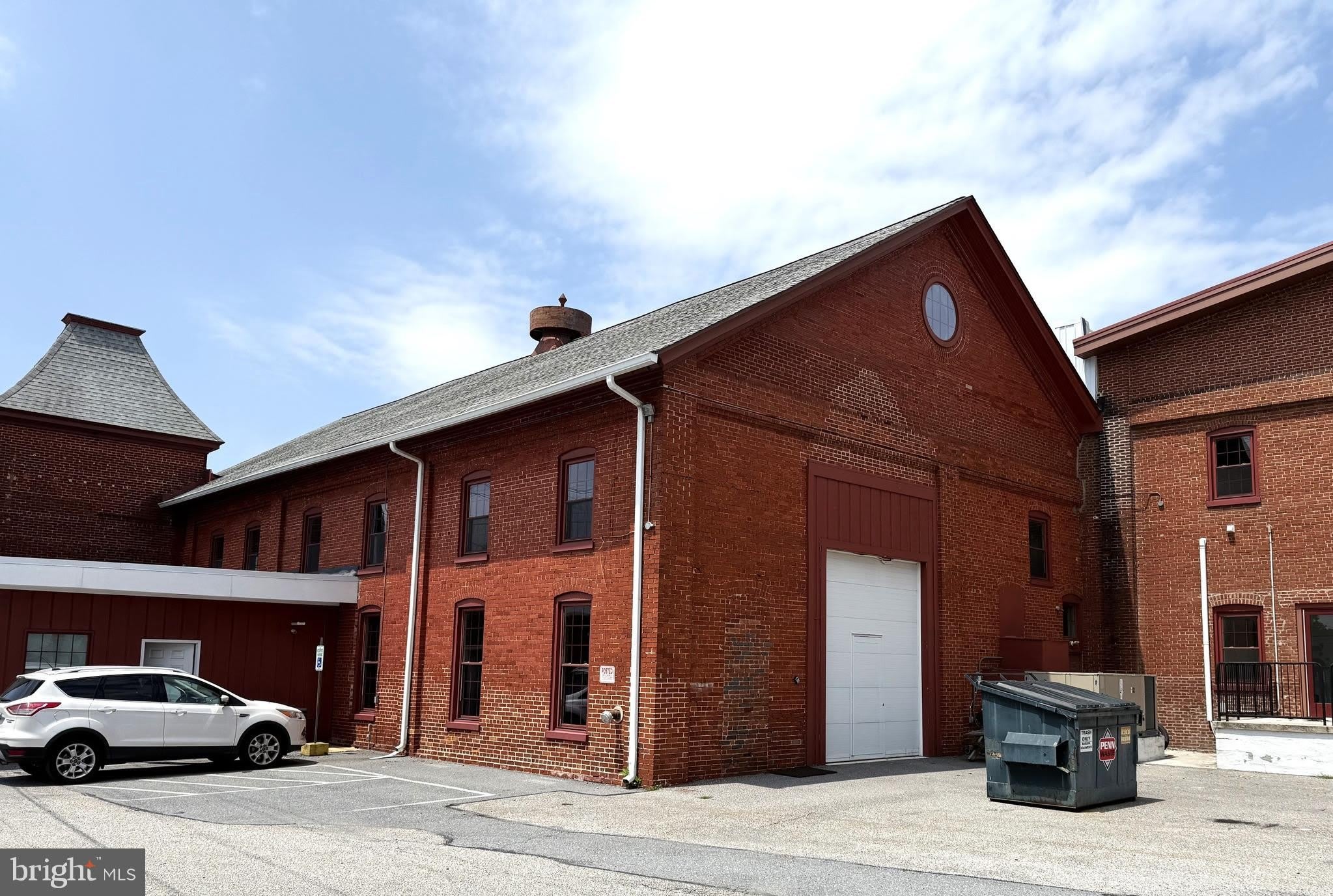 419 E High Street – photo 5