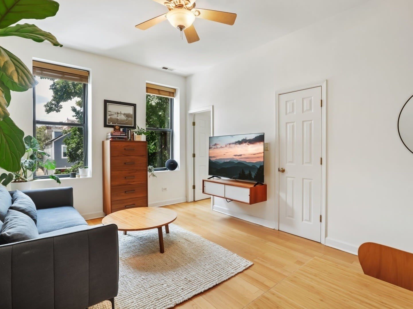 1449 N Ashland Avenue – photo 3