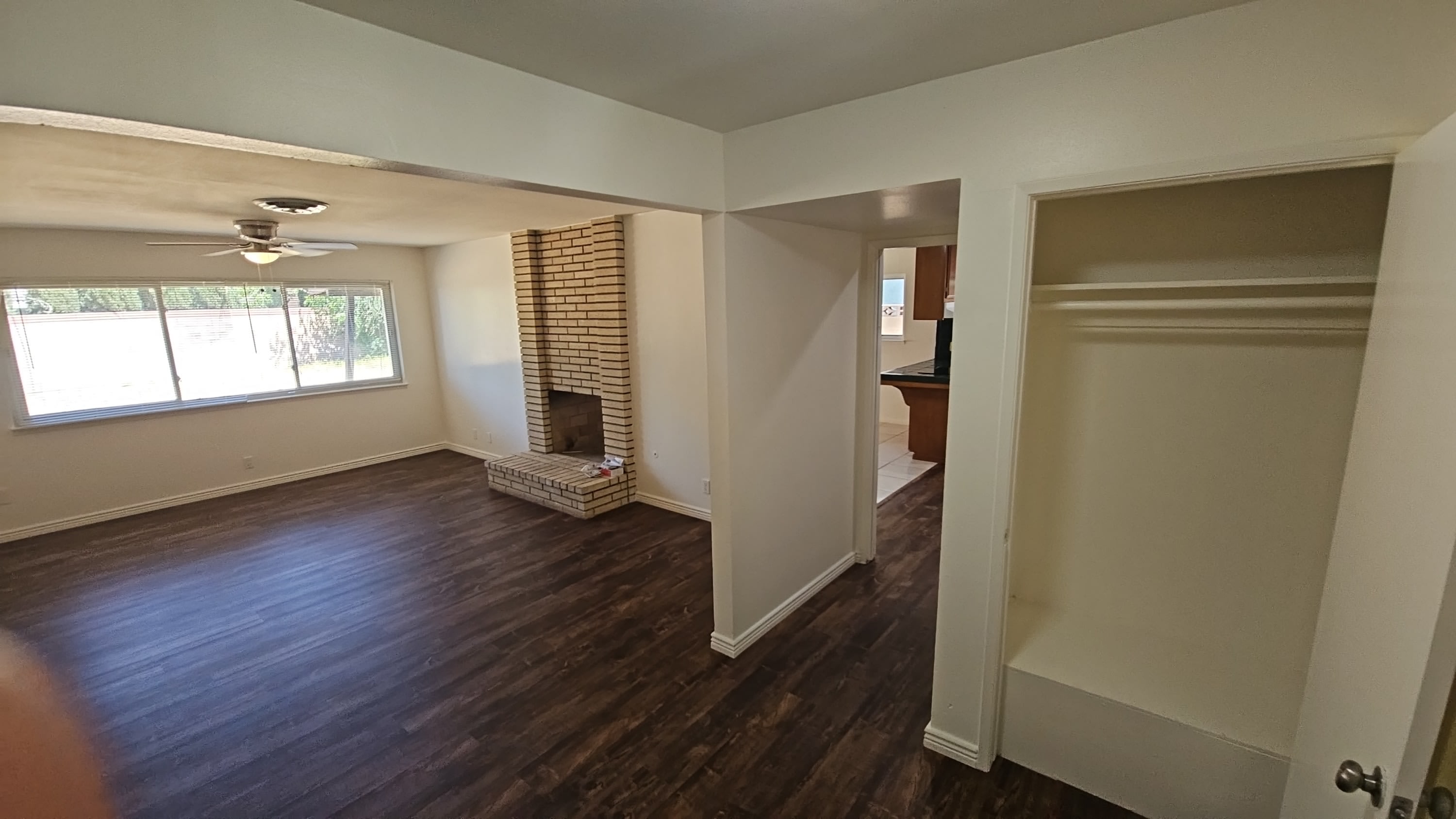 44836 Lorimer Avenue – photo 2