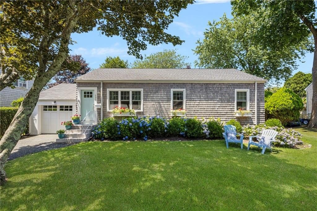 133 Carroll Avenue – photo 2