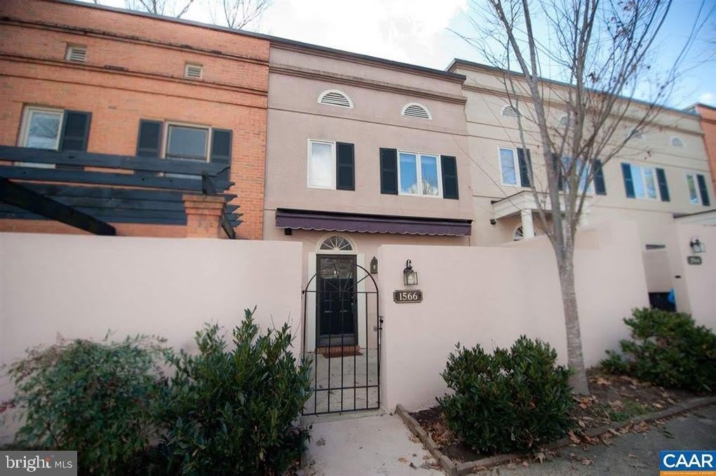 1566 GARDEN Court – photo 1