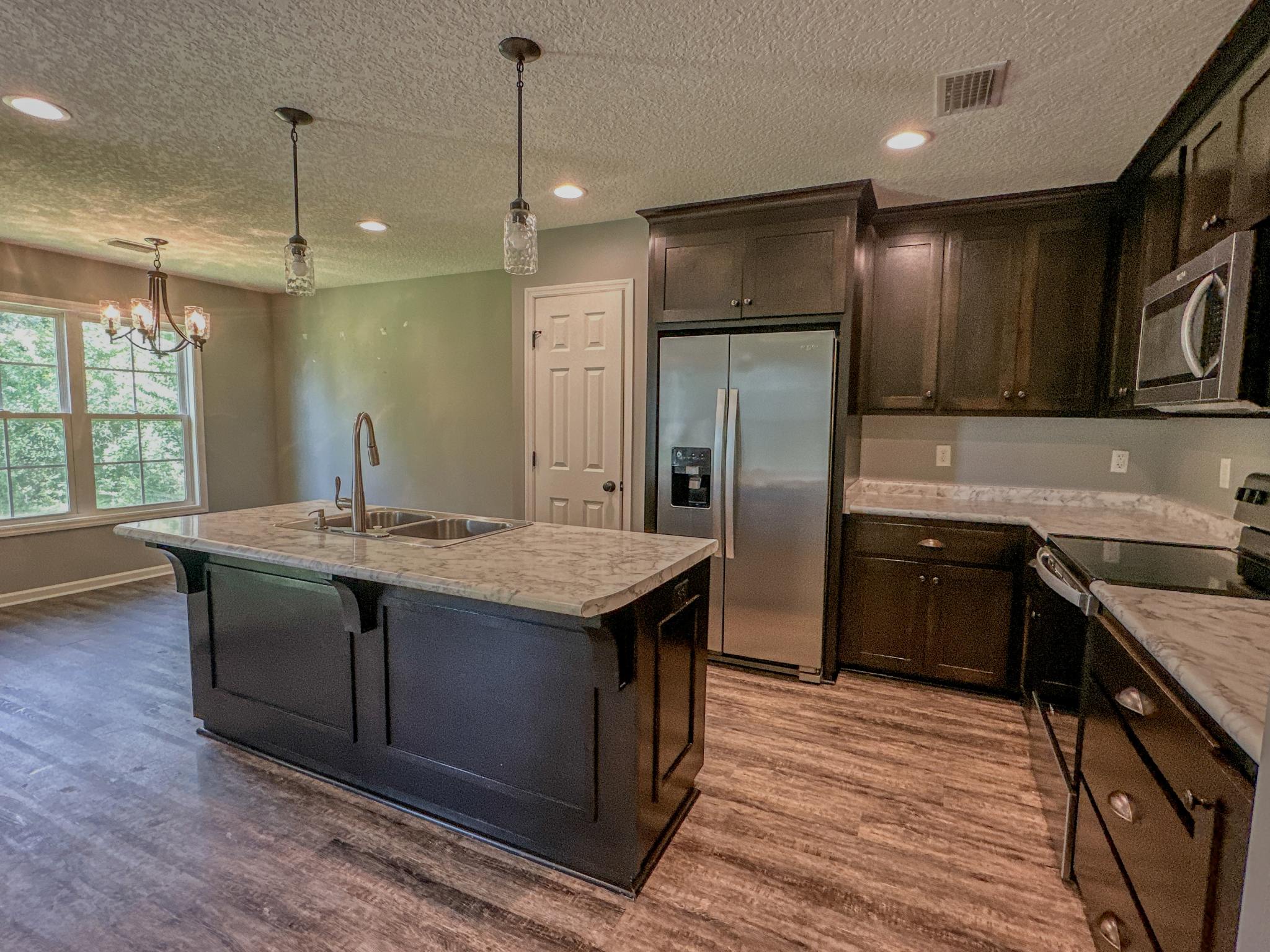 1206 Lynn Terrace – photo 3