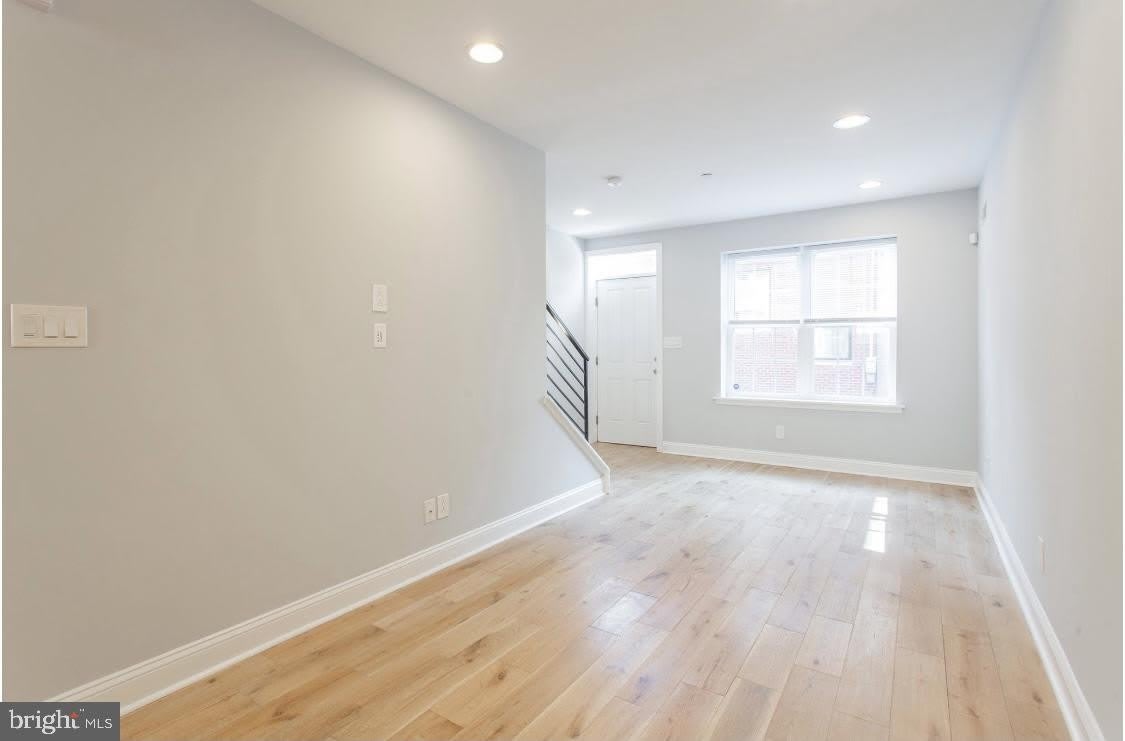 1322 S BANCROFT Street – photo 3
