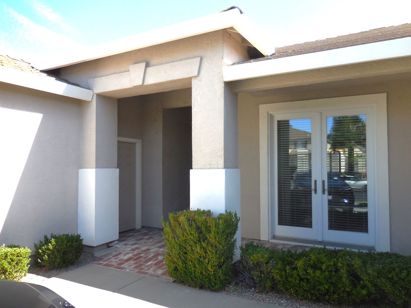 Spacious Single-Story Home with Workshop, RV Parking & Beautiful Backyard – Available Now! – photo 1