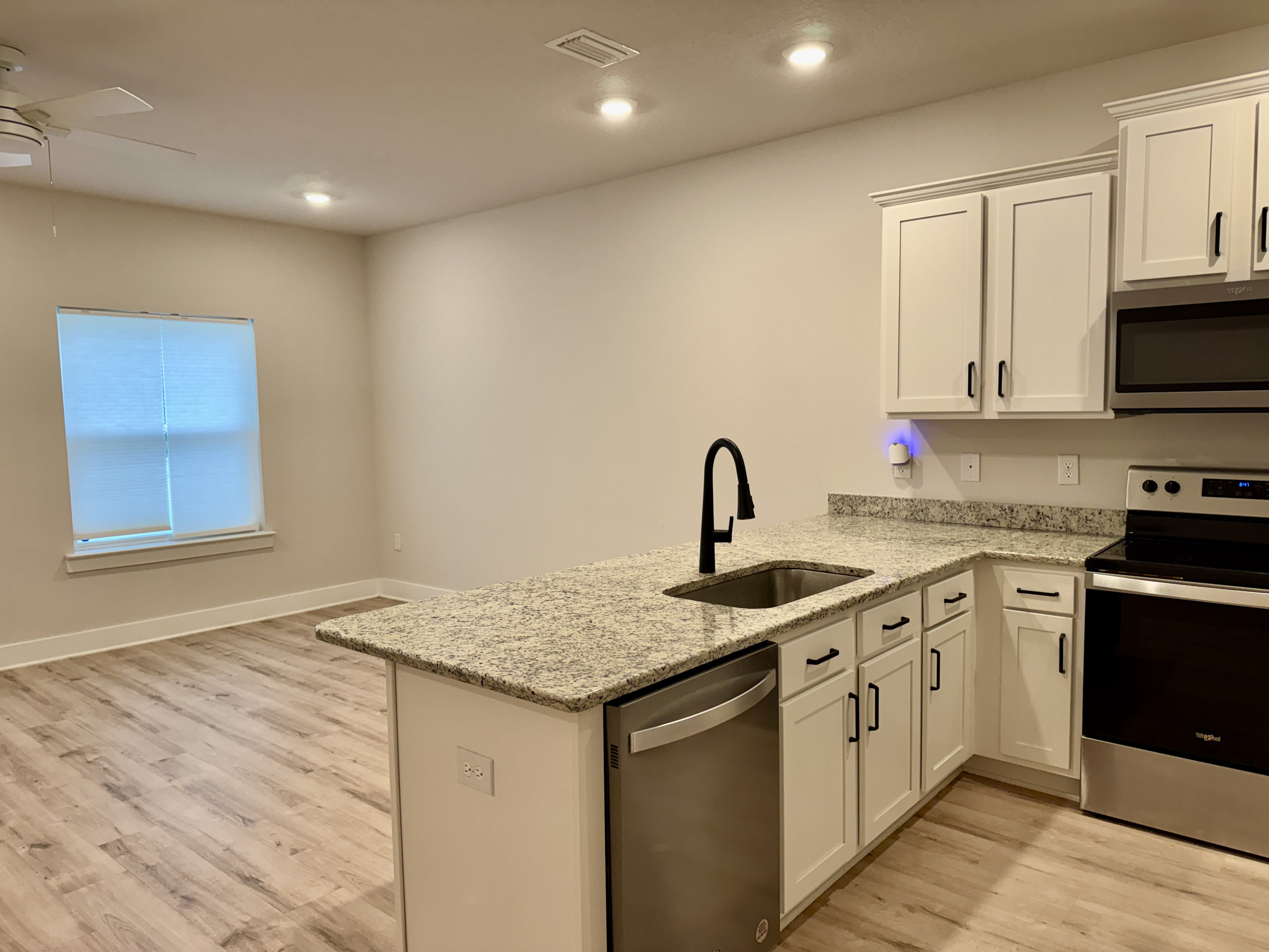 1471 Iroquois Ct – photo 3