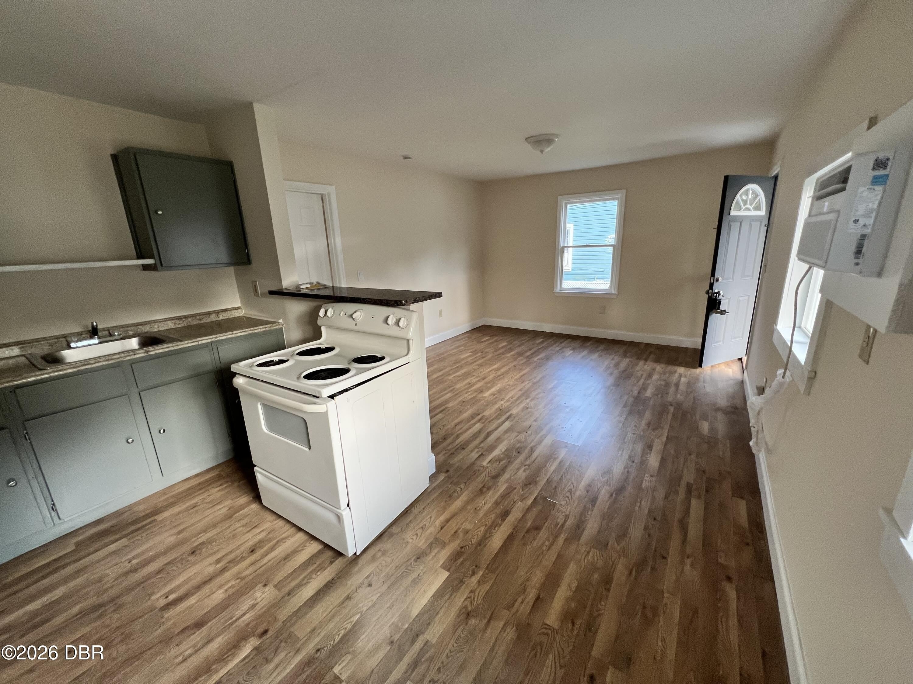 737 Florence Street – photo 2