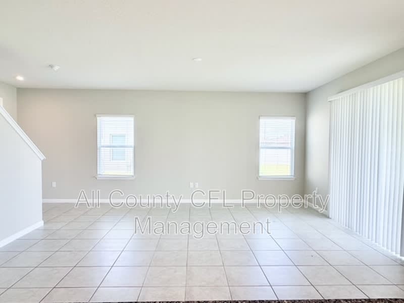 63 Berlin Ave – photo 5