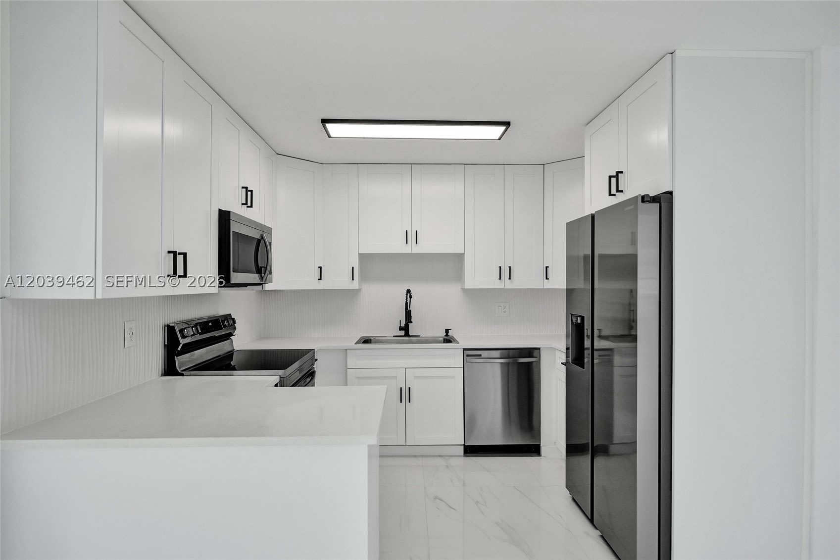 1220 NE 8 St – photo 2